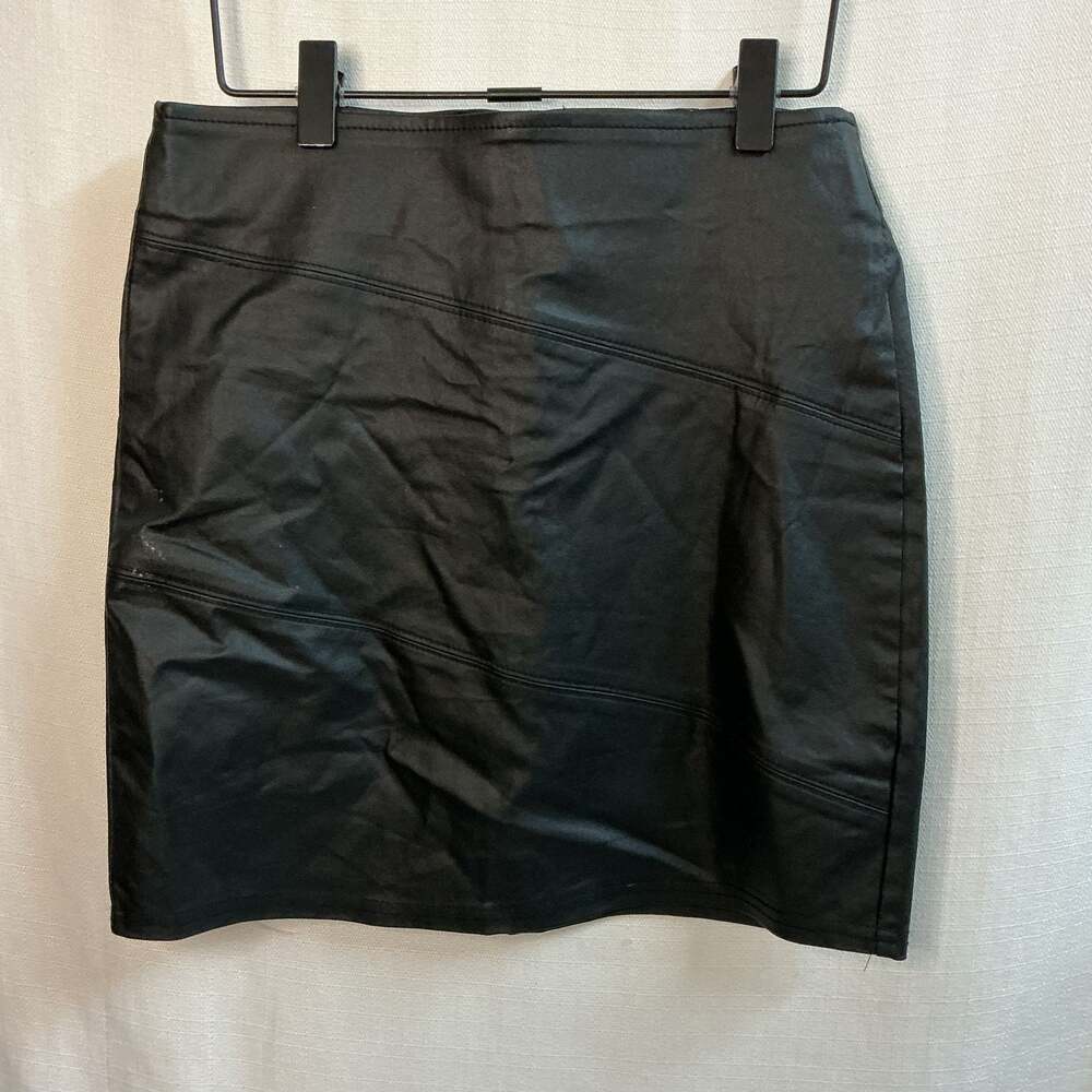 dazz Women's Black Faux Leather Mini Skirt Style D14715